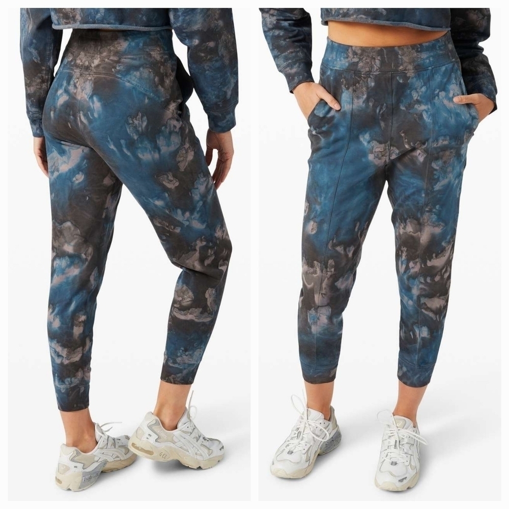 Lululemon LA Sweat Pant 26" size 6 NWT